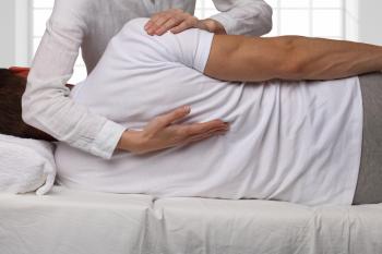 Osteopathe pour douleurs dorsales 